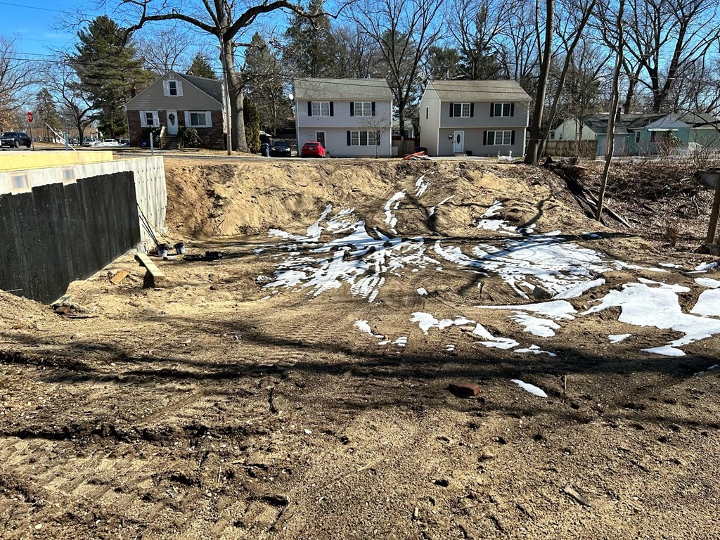 441 Seymour Springfield, MA 01109 - Photo 2 of 3 Gallery Image 2