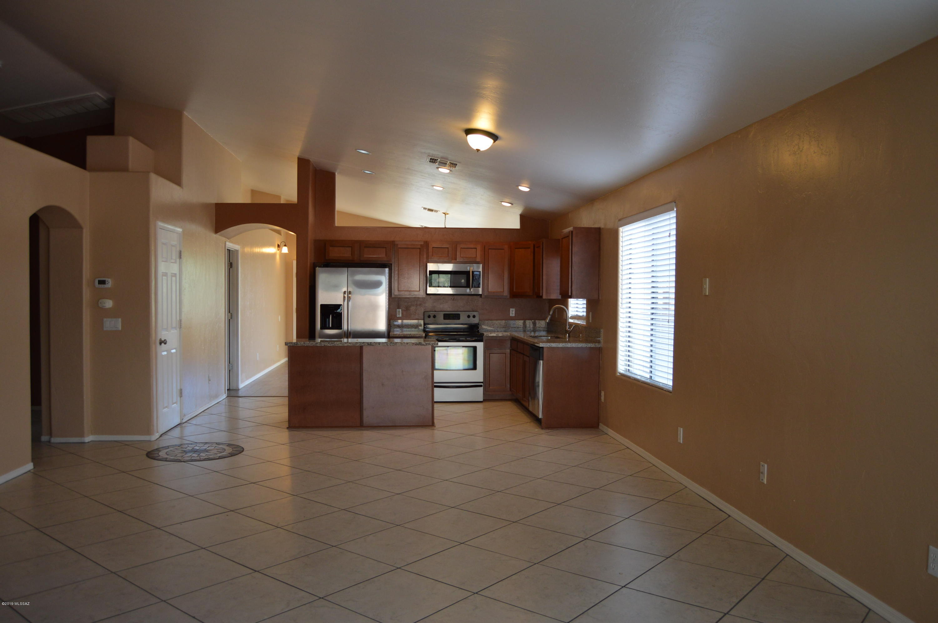 4639 South Valley Road Tucson, AZ 85714 - Photo 16 of 44