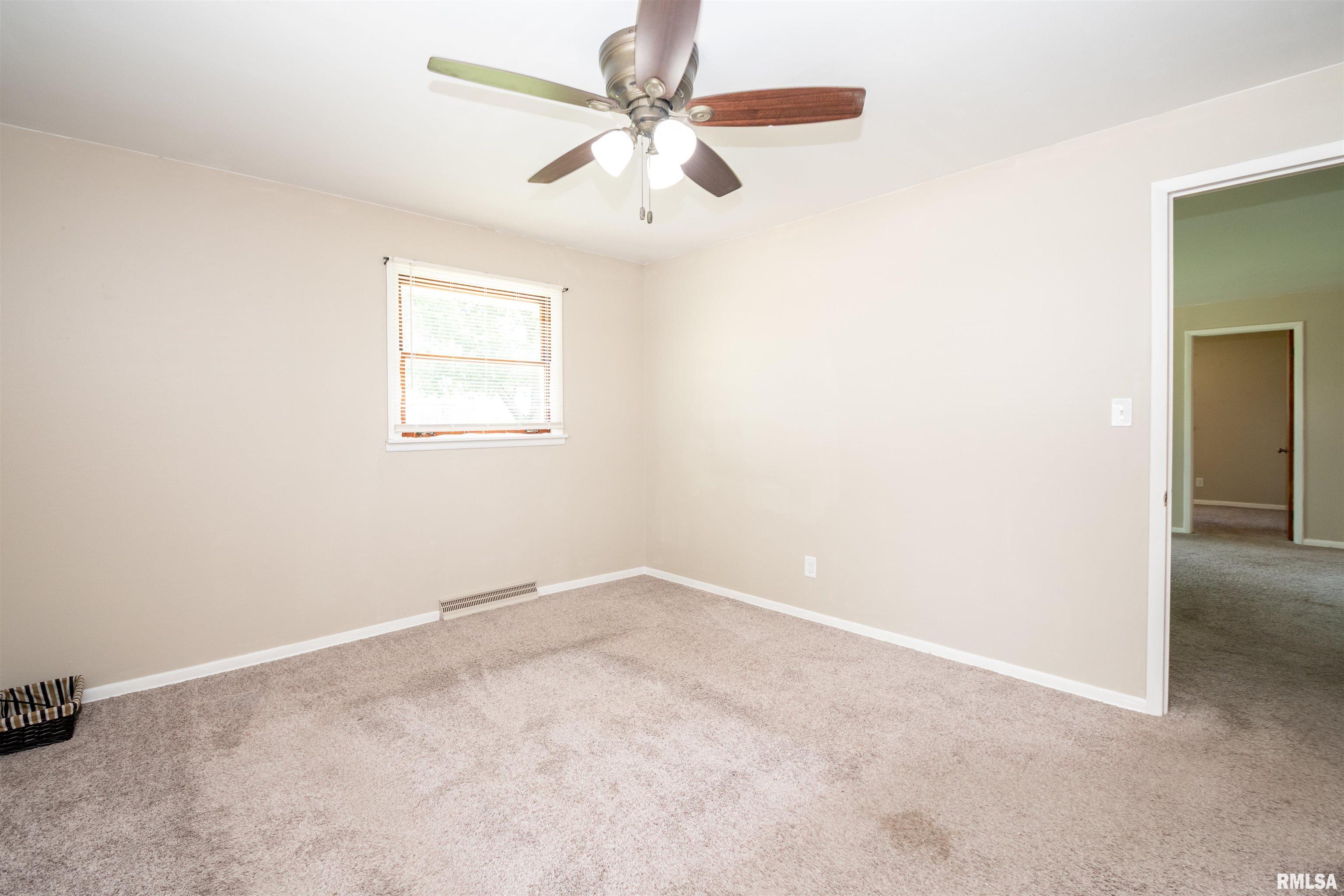 108 Duensing Lane Washington, IL 61571 - Photo 16 of 29