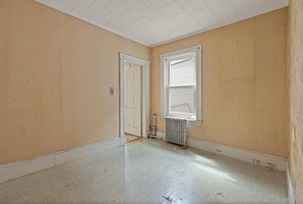 200 Broadway Somerville, MA 02145 - Photo 13 of 25 an empty room with windows