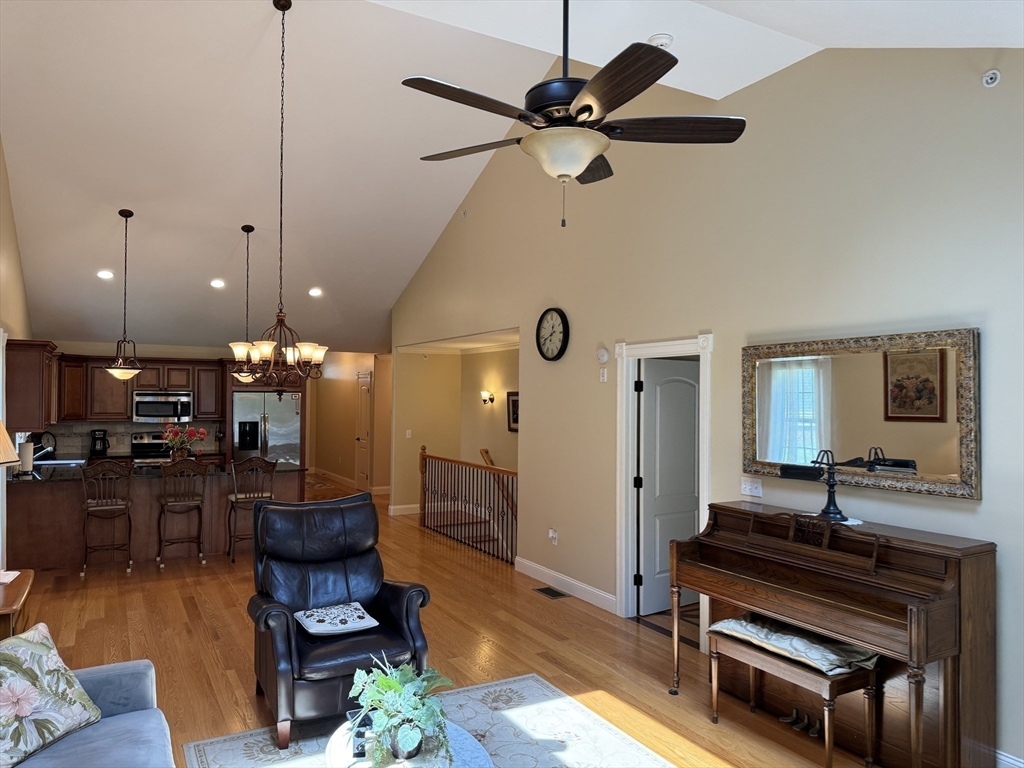 65 Beech Hill Road, Unit 65 West Springfield, MA 01089 - Photo 14 of 35 Gallery Image 14