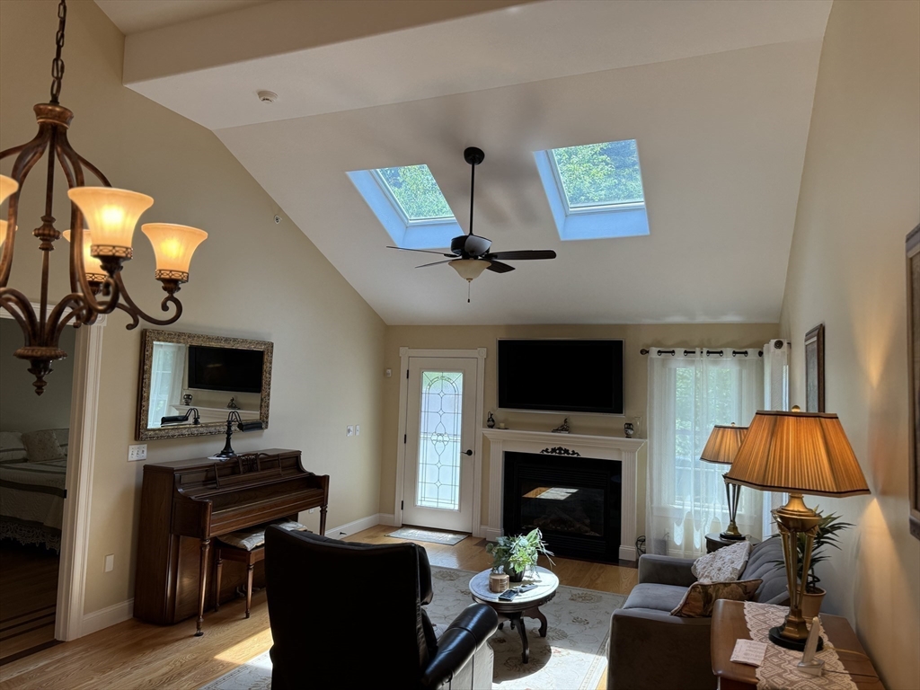 65 Beech Hill Road, Unit 65 West Springfield, MA 01089 - Photo 15 of 35 Gallery Image 15