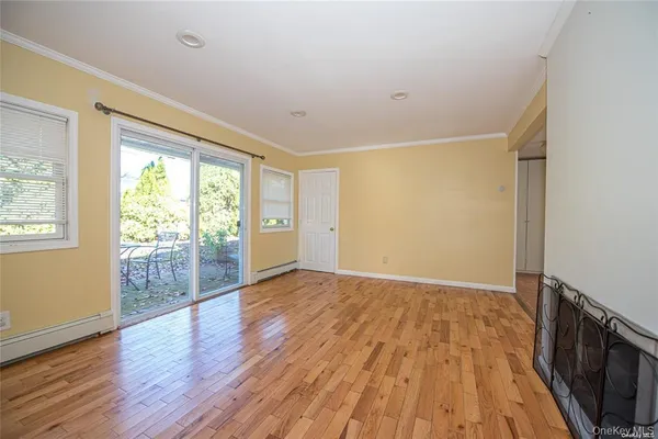 $4,500 | 37 Winter Lane, Hicksville, NY 11801