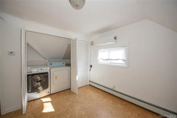$4,500 | 37 Winter Lane, Hicksville, NY 11801
