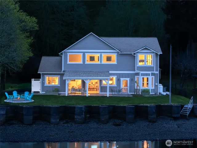 $1,150,000 | 62 East North Bay Road, Allyn, WA 98524