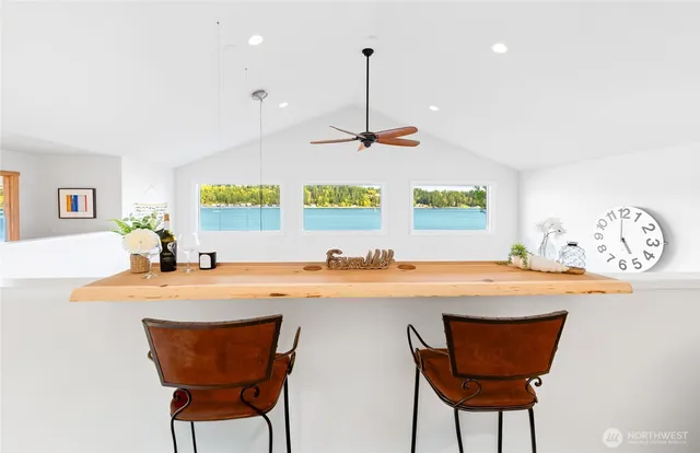 $1,150,000 | 62 East North Bay Road, Allyn, WA 98524