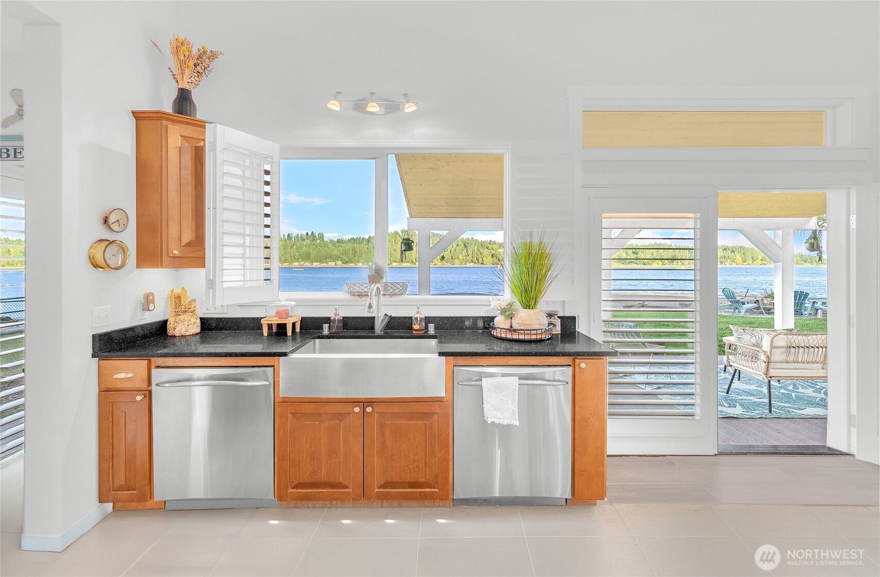 62 East North Bay Road Allyn, WA 98524 - Photo 10 of 40