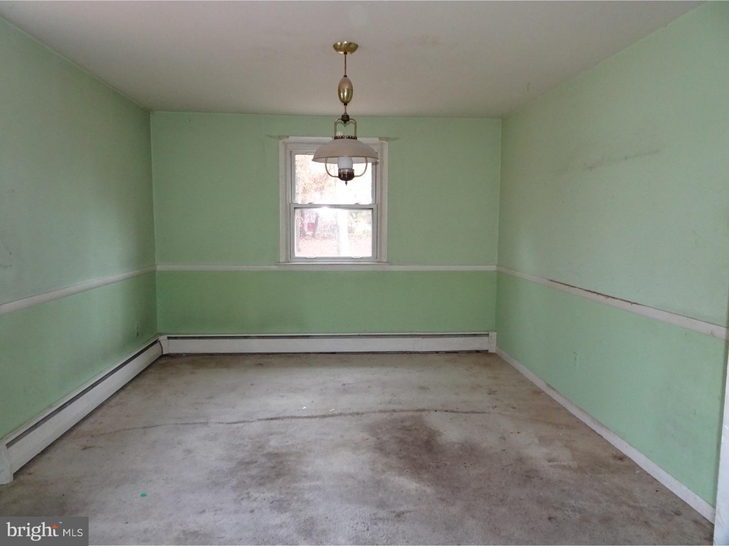 105 Deerfield Road Broomall, PA 19008 - Photo 10 of 25 Dining Room