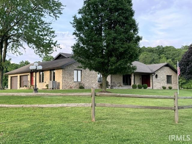 1300 Old Farm Road Bedford, IN 47421 - Photo 3 of 32
