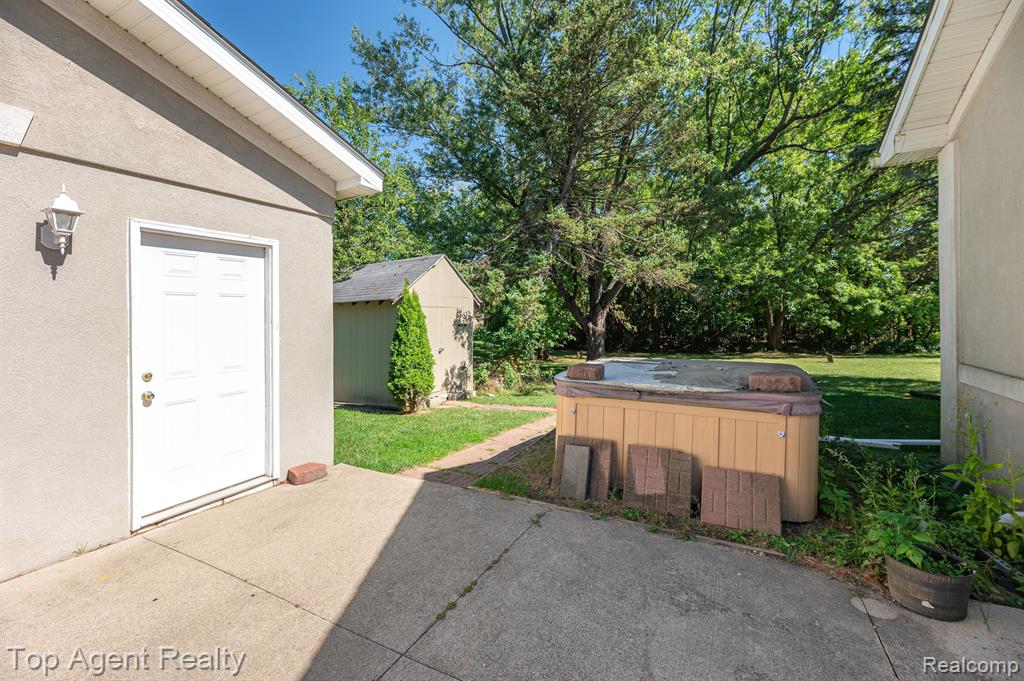 110 Wabash Road Rochester Hills, MI 48307 - Photo 27 of 35