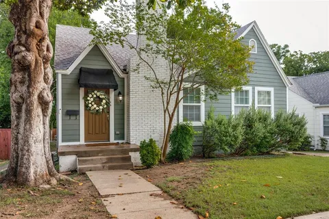 $498,000 | 3912 Byers Avenue, Fort Worth, TX 76107