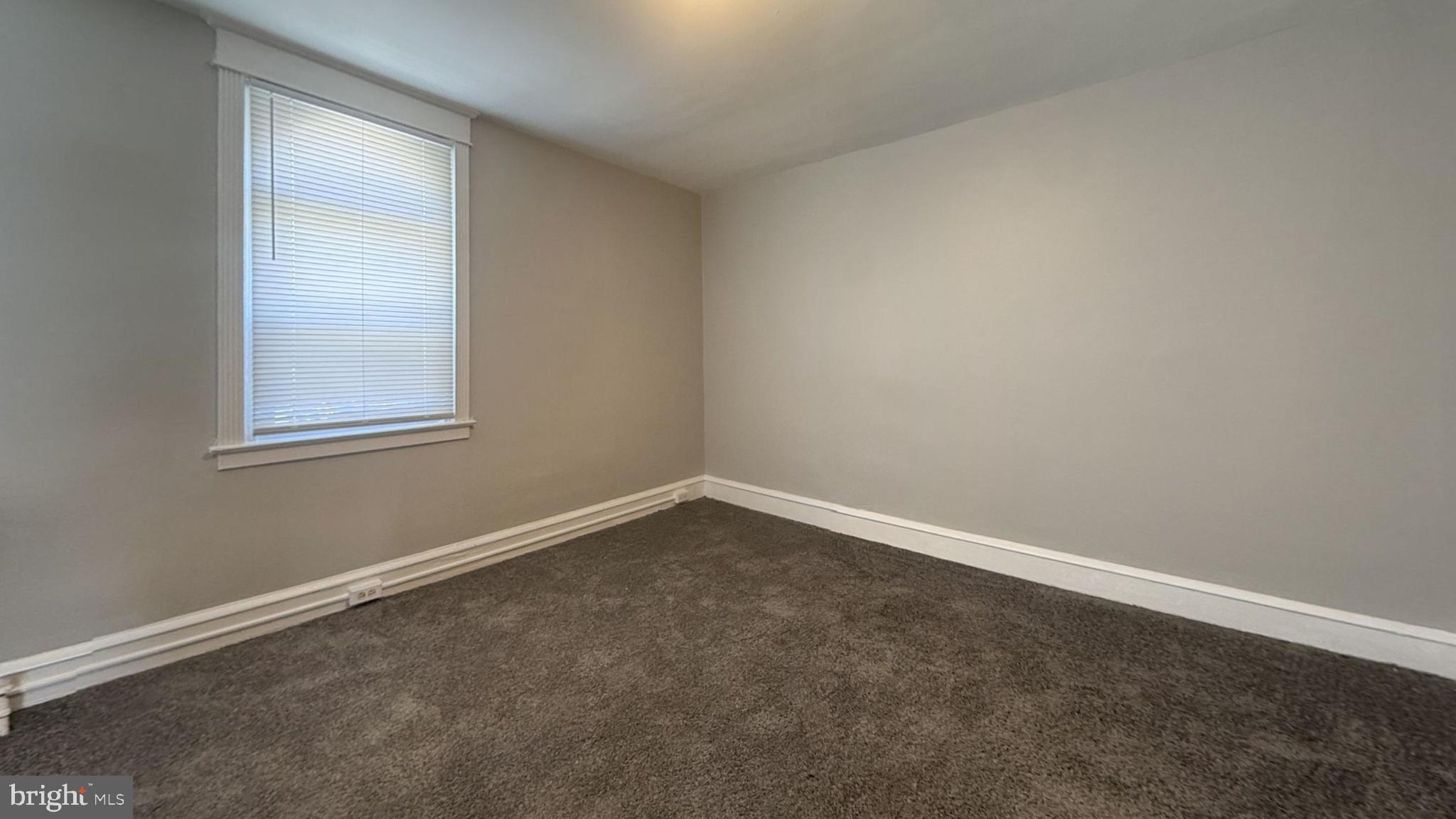 7008 Clinton Road Upper Darby, PA 19082 - Photo 6 of 9