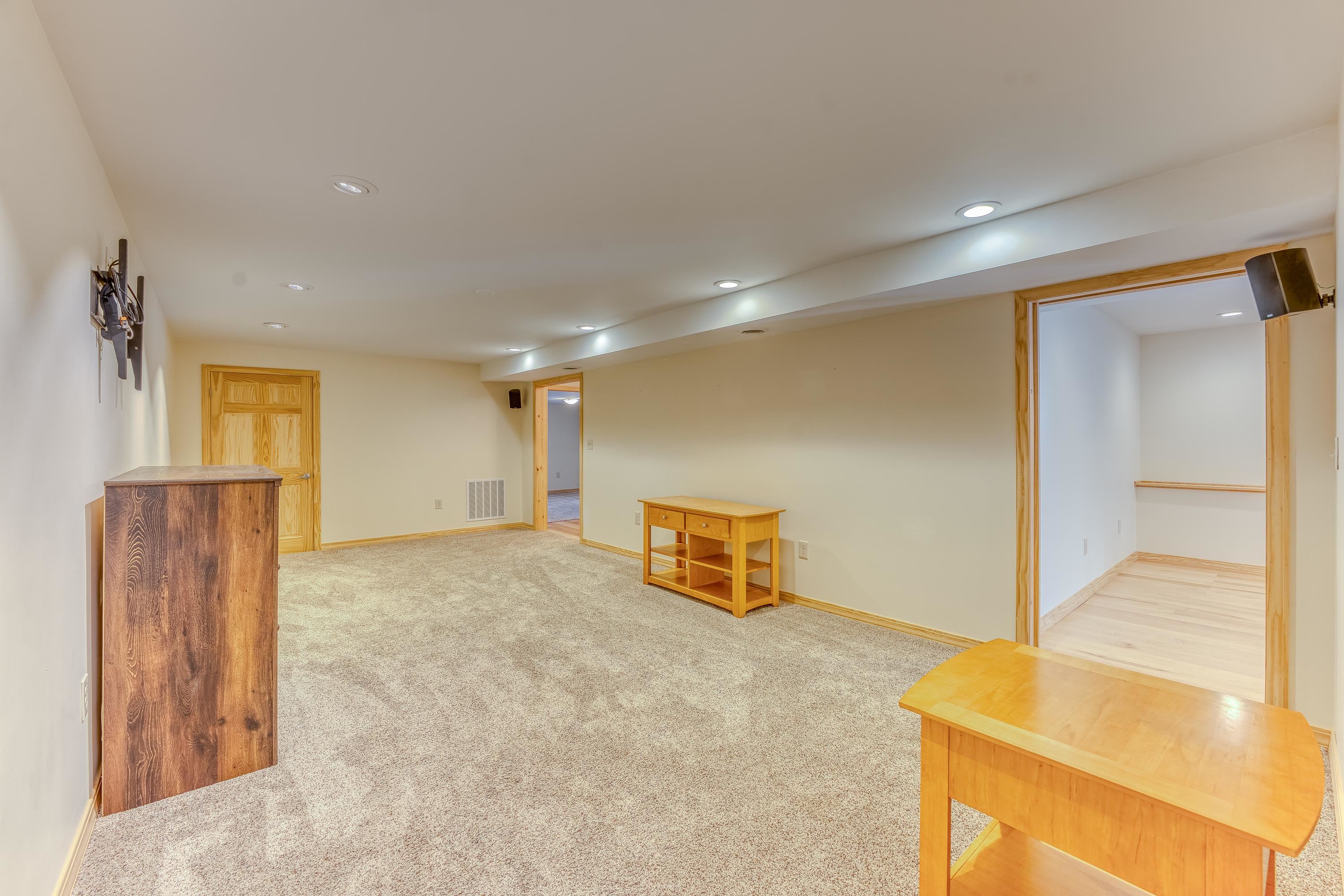 43 Red Brook Road Jefferson, NH 03583 - Photo 28 of 40 Gallery Image 28