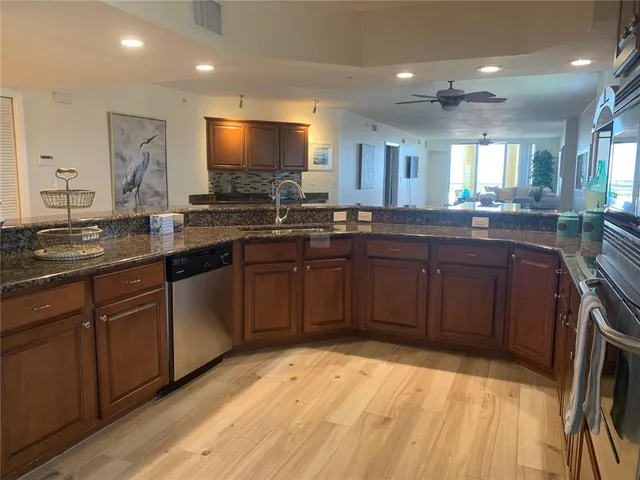 $6,500 | 5353 Gulf Boulevard, Unit A401, St. Pete Beach, FL 33706