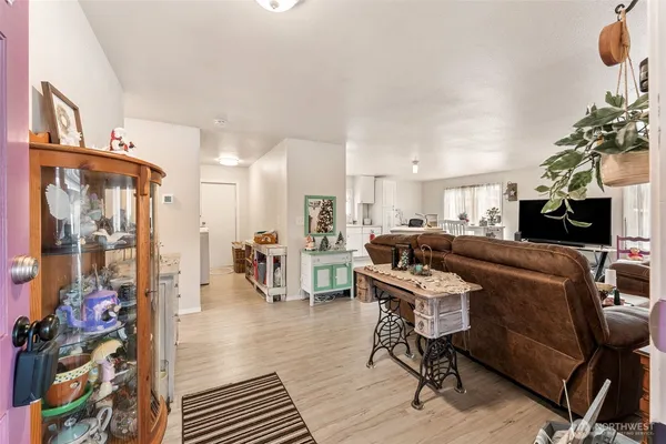 $79,500 | 10711 60th St Court East, Unit 150, Puyallup, WA 98372