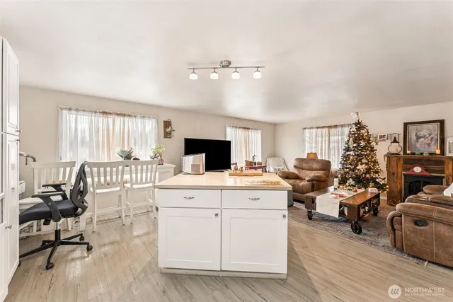 $79,500 | 10711 60th St Court East, Unit 150, Puyallup, WA 98372