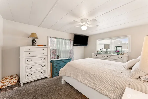 $79,500 | 10711 60th St Court East, Unit 150, Puyallup, WA 98372