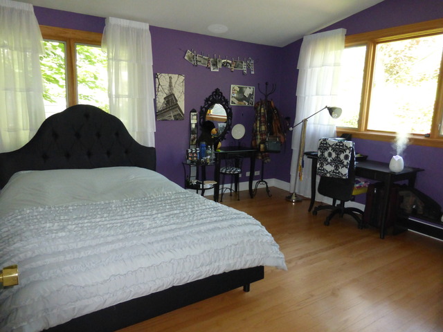 2928 Covert Road Glenview, IL 60025 - Photo 15 of 23 a bedroom with a bed mirror and window
