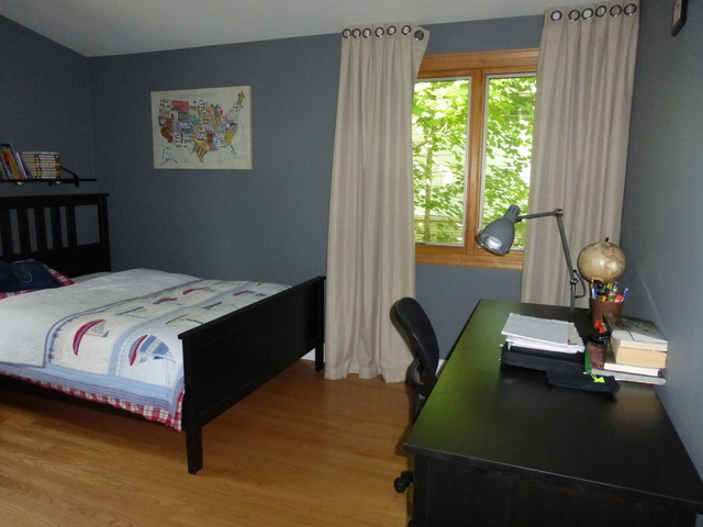 2928 Covert Road Glenview, IL 60025 - Photo 19 of 23 a bedroom with a bed and window