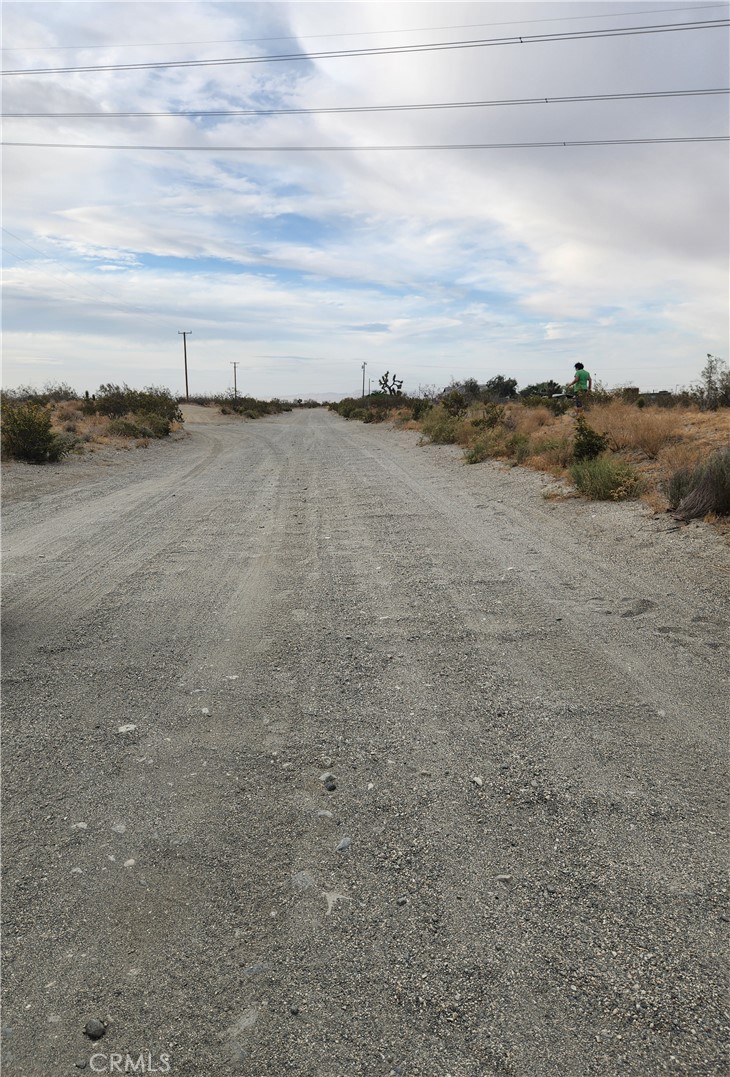 15 Beekley Road Phelan, CA 92371 - Photo 2 of 5