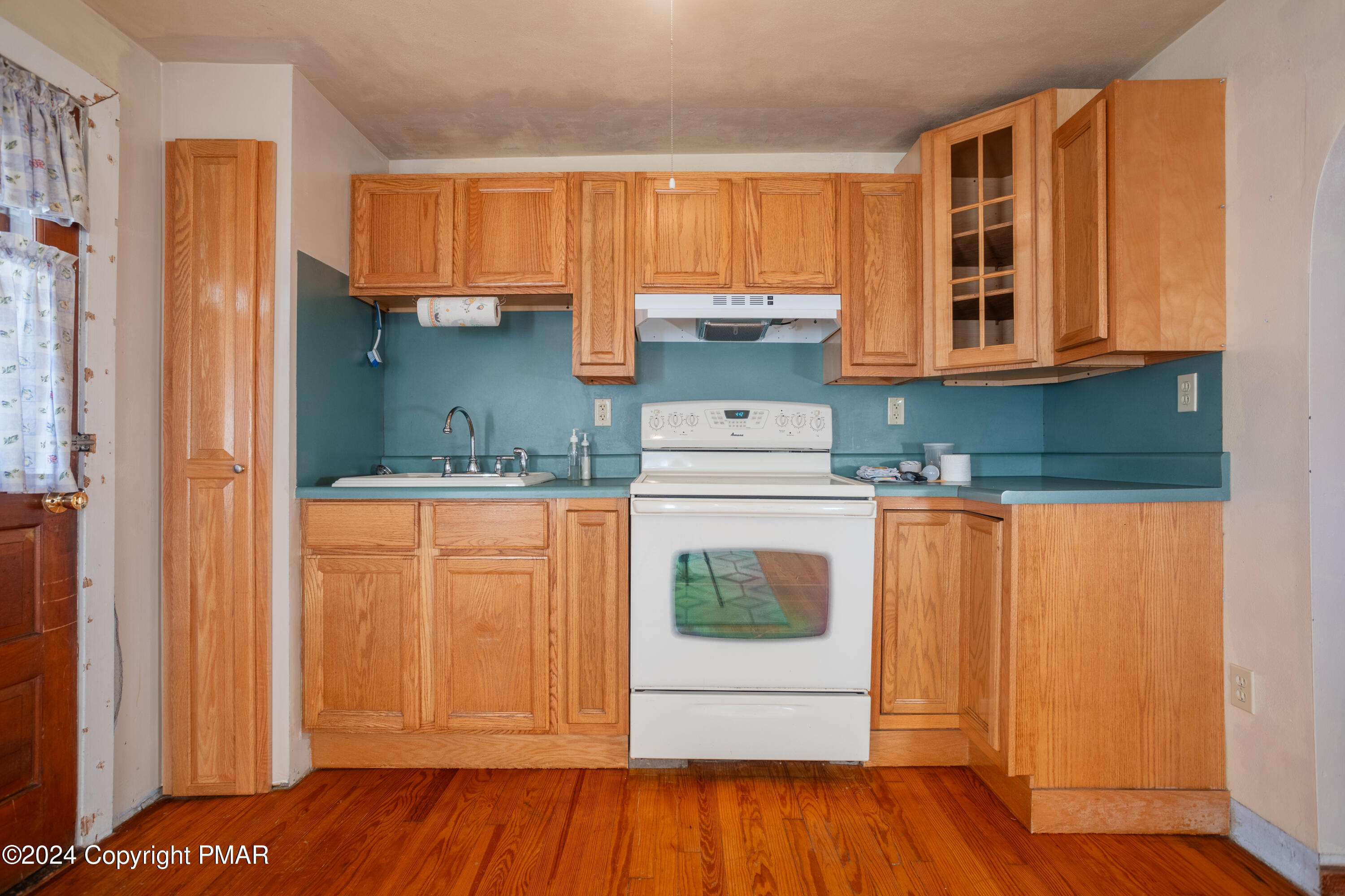 585 Kunkletown Road Kunkletown, PA 18058 - Photo 2 of 19 Kitchen