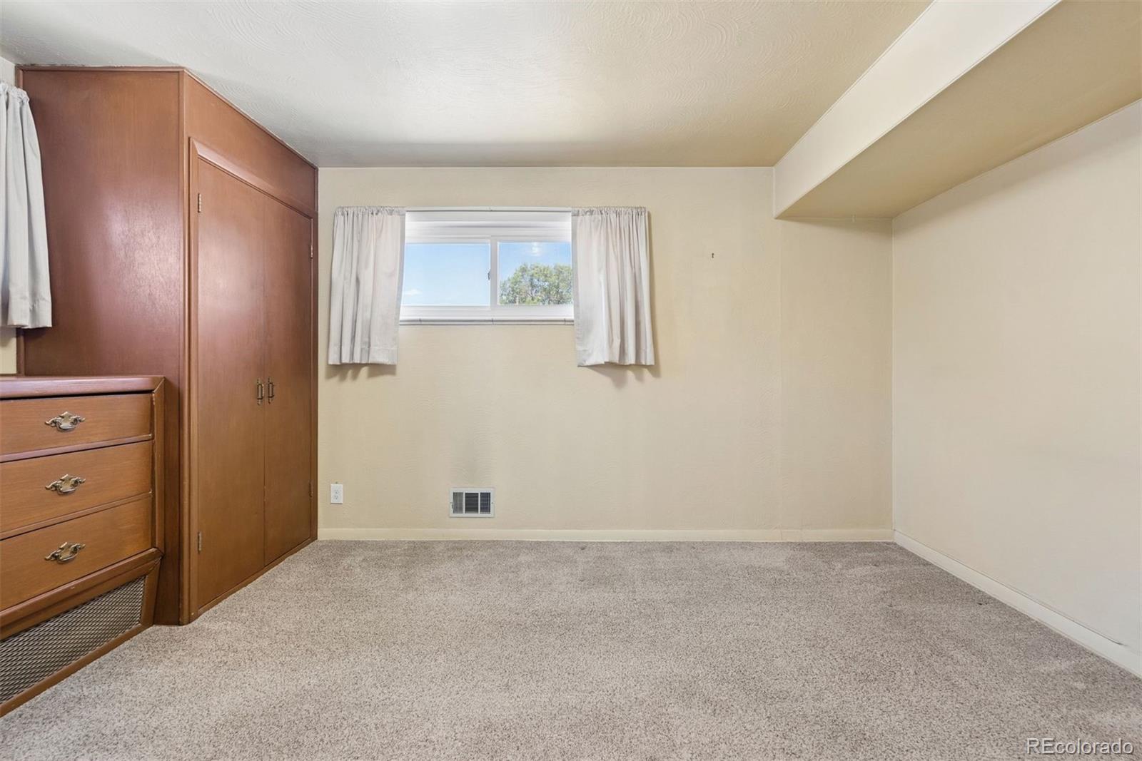 7031 Ruth Way Denver, CO 80221 - Photo 15 of 29