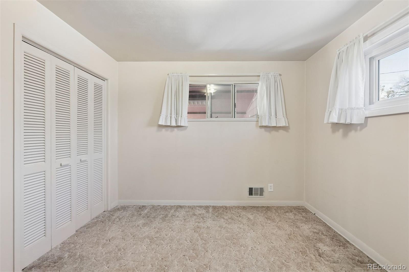 7031 Ruth Way Denver, CO 80221 - Photo 17 of 29