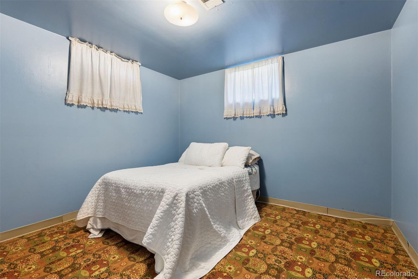 7031 Ruth Way Denver, CO 80221 - Photo 23 of 29