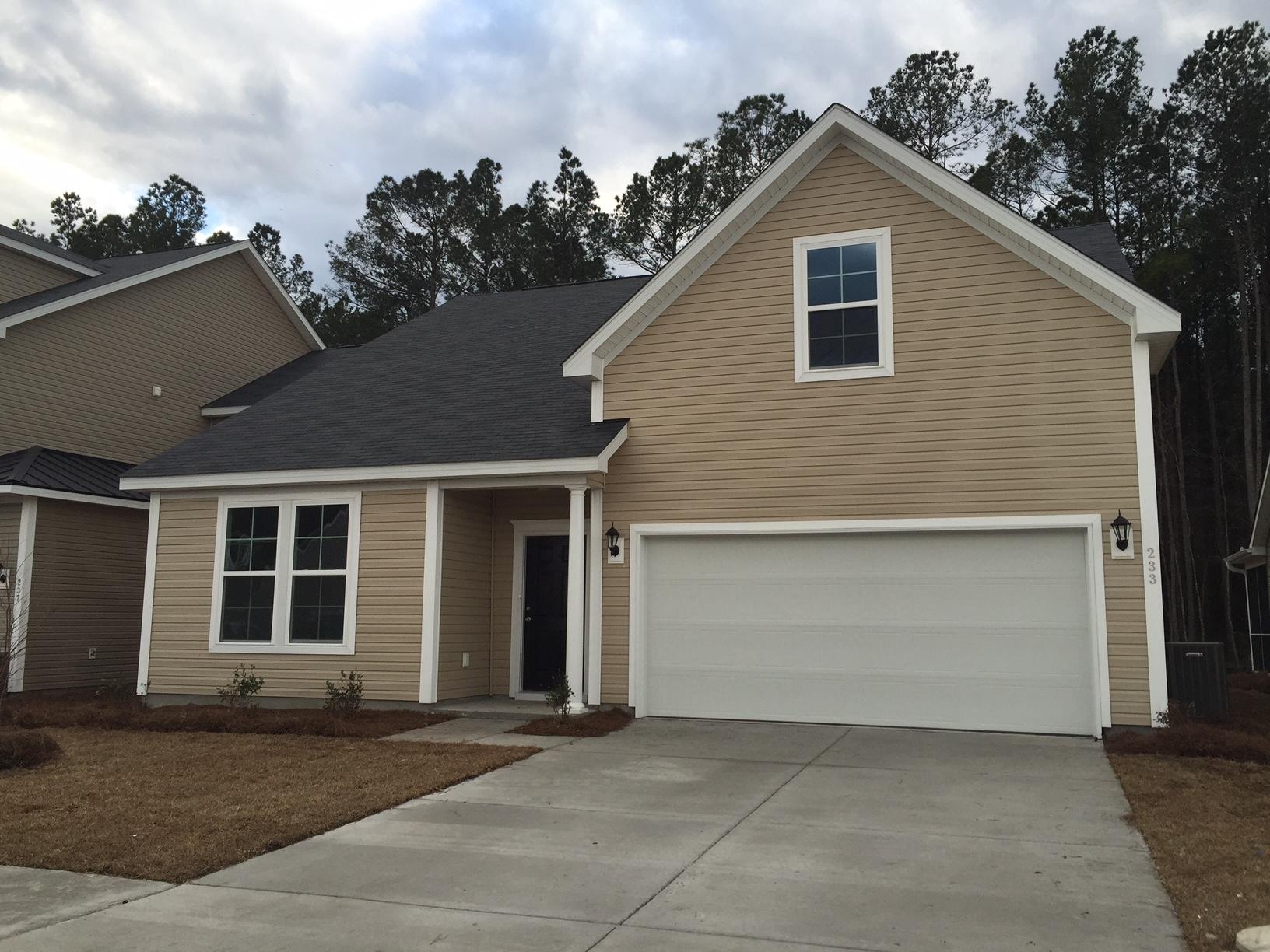 233 Spectrum Road Summerville, SC 29486 - Photo 1 of 26 IMG_0400