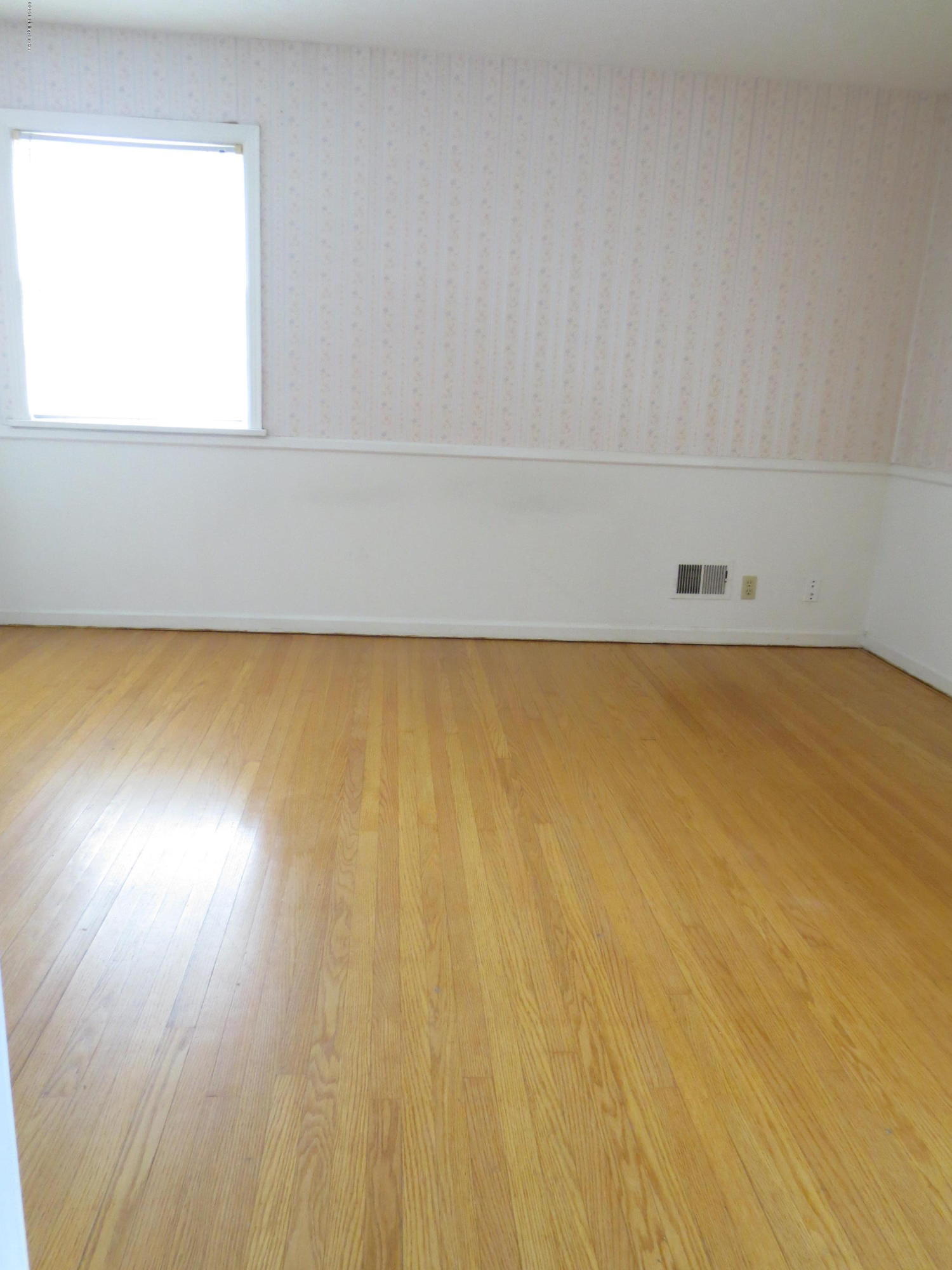 9011 Cardiff Road Louisville, KY 40242 - Photo 24 of 31 IMG_1779