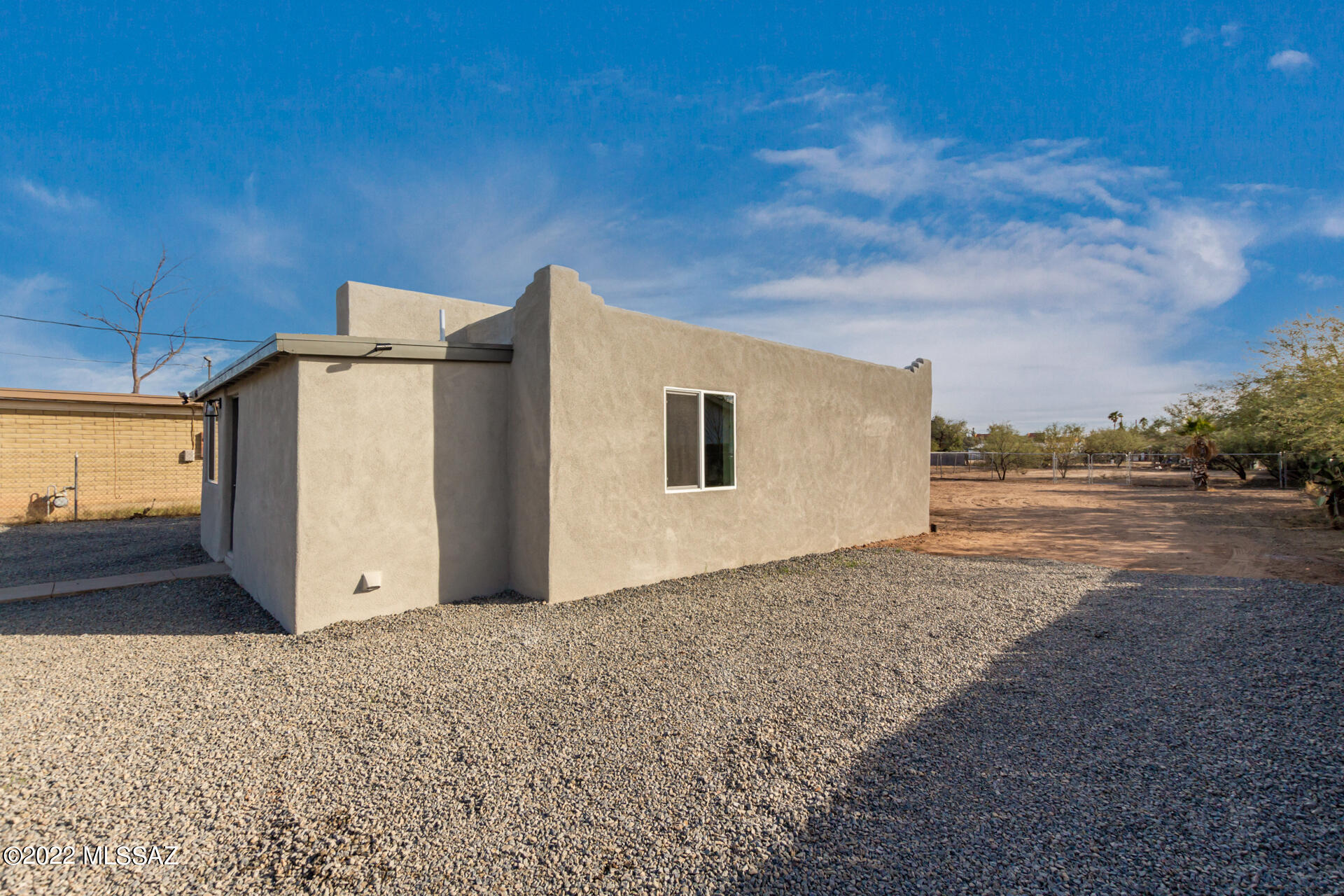 629 West Simmons Road Tucson, AZ 85705 - Photo 3 of 26