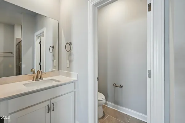 $500,000 | 1242 Coach Sta Alley, Unit 201, Raleigh, NC 27601