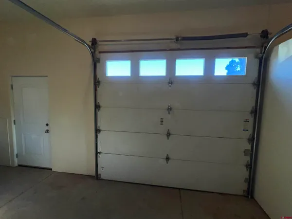 a view of entryway and hall