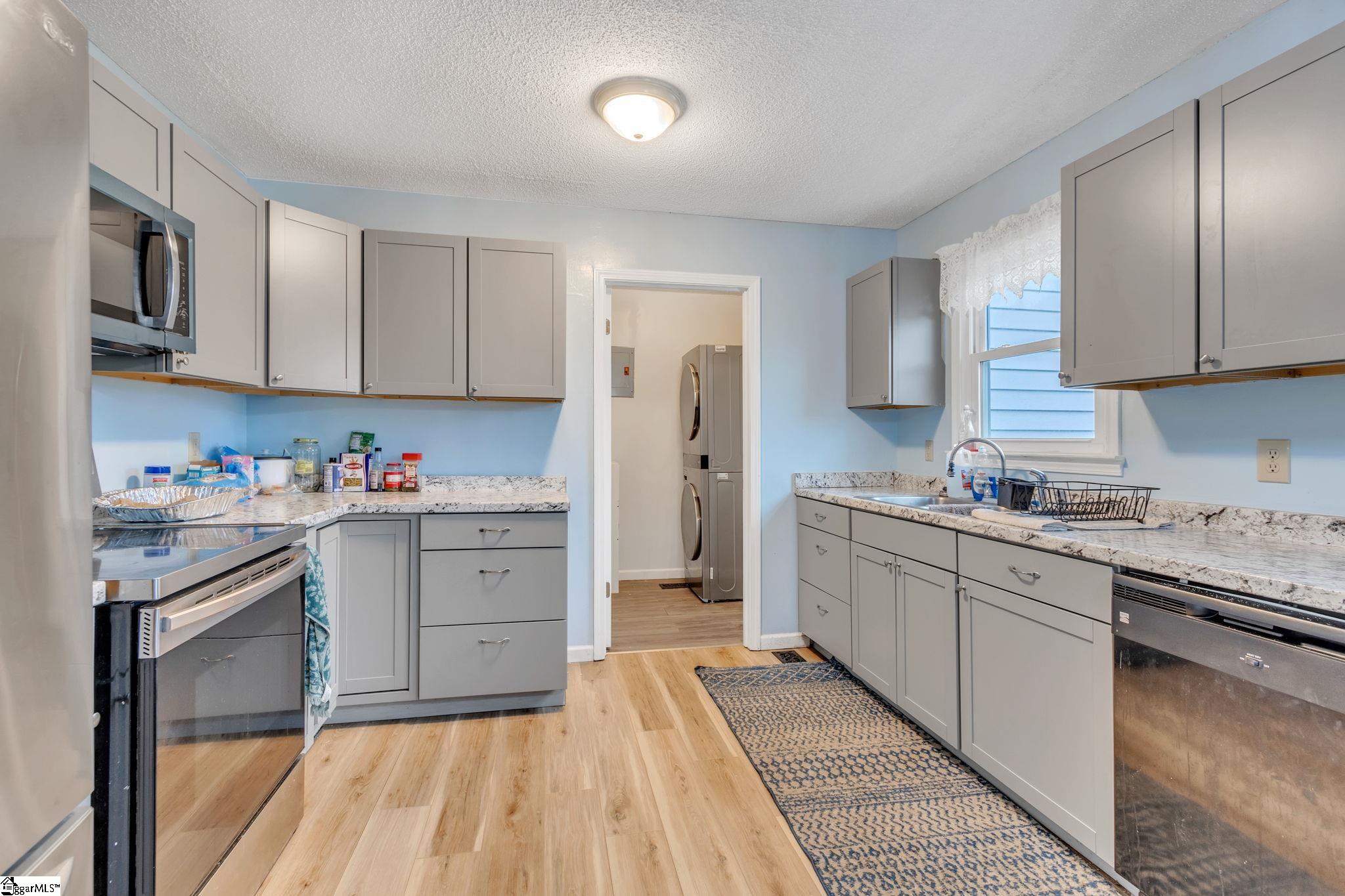 303 Kingsboro Road Anderson, SC 29626 - Photo 7 of 18 Gallery Image 7