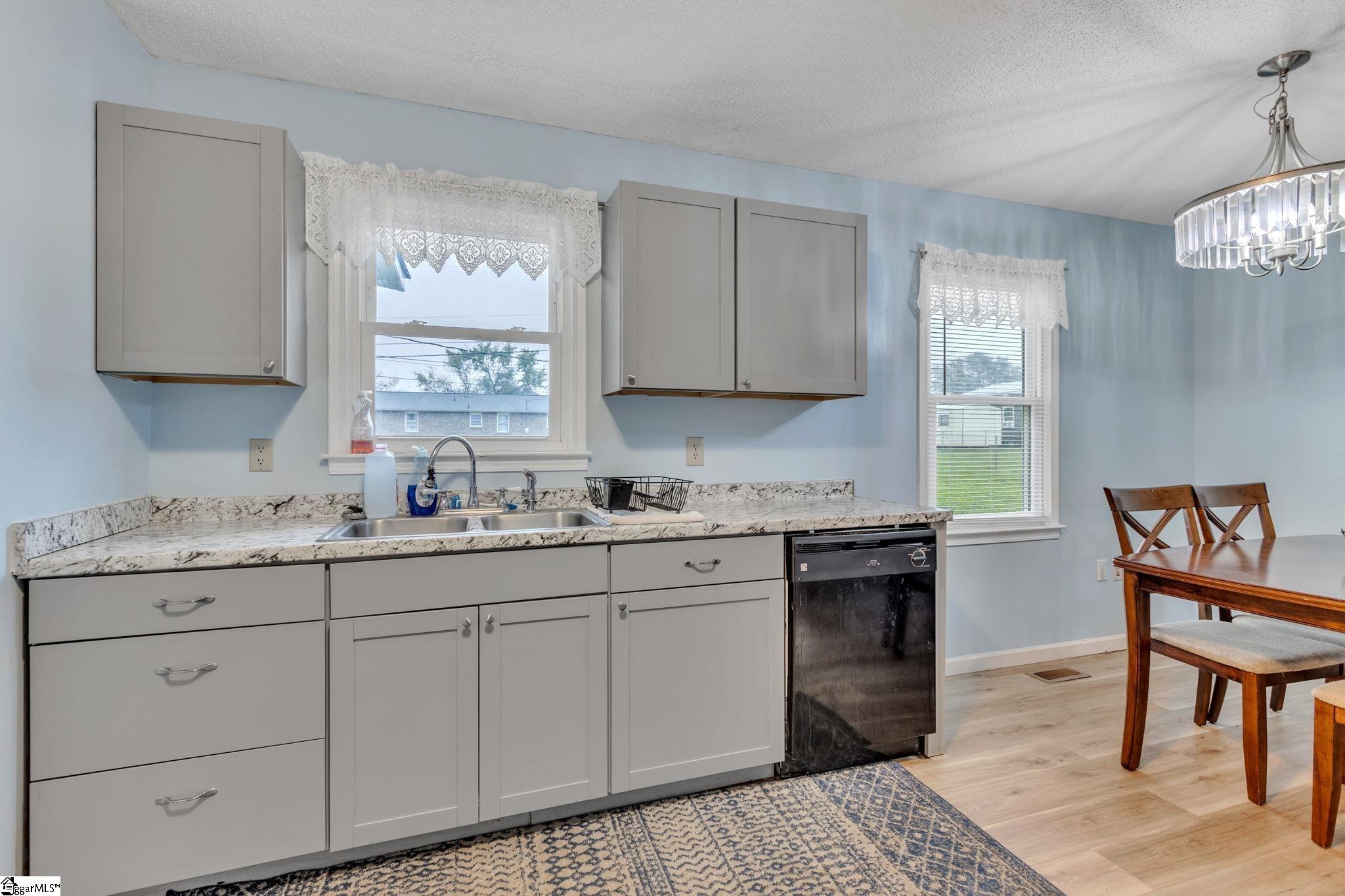 303 Kingsboro Road Anderson, SC 29626 - Photo 8 of 18 Gallery Image 8