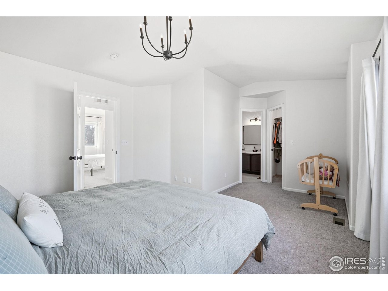 1273 Trail Ridge Road Longmont, CO 80504 - Photo 22 of 44