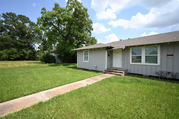 $239,900 | 109 Dooley Street, Unit A, Prairie View, TX 77446