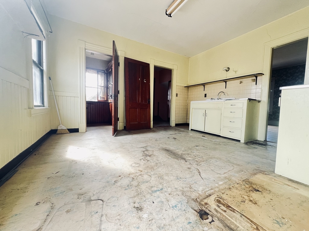 157-159 Lebanon Street Springfield, MA 01109 - Photo 21 of 22