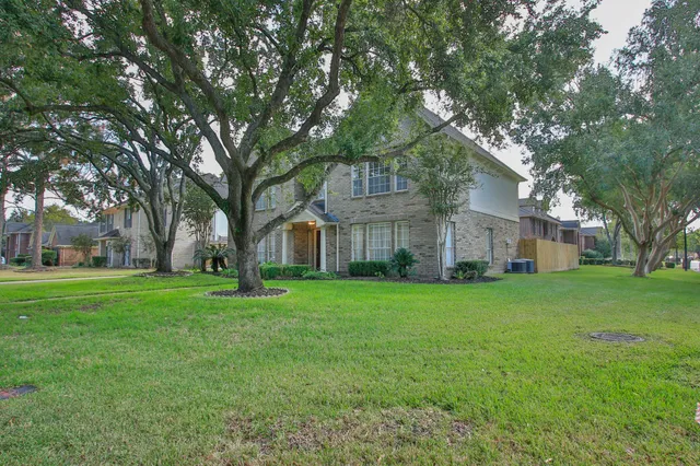 $439,000 | 14827 Atterbury Drive, Sugar Land, TX 77498