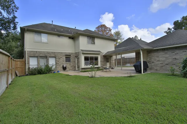 $439,000 | 14827 Atterbury Drive, Sugar Land, TX 77498