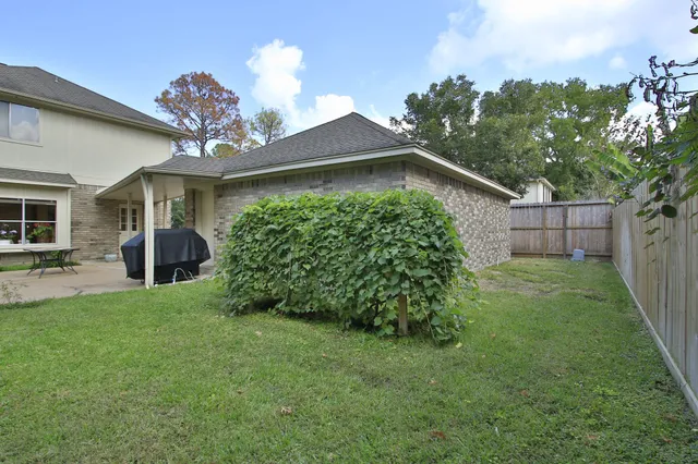 $439,000 | 14827 Atterbury Drive, Sugar Land, TX 77498