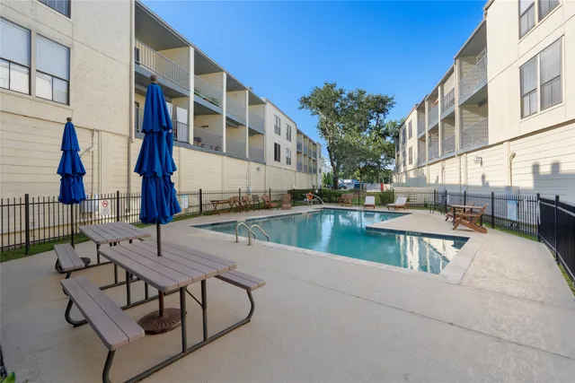 $120,000 | 4001 East NASA Parkway, Unit 213, Seabrook, TX 77586