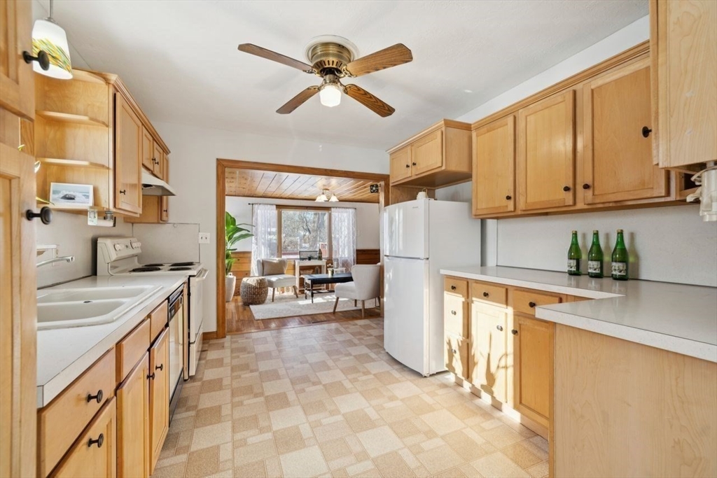 21 Jenkins Place Scituate, MA 02066 - Photo 10 of 26