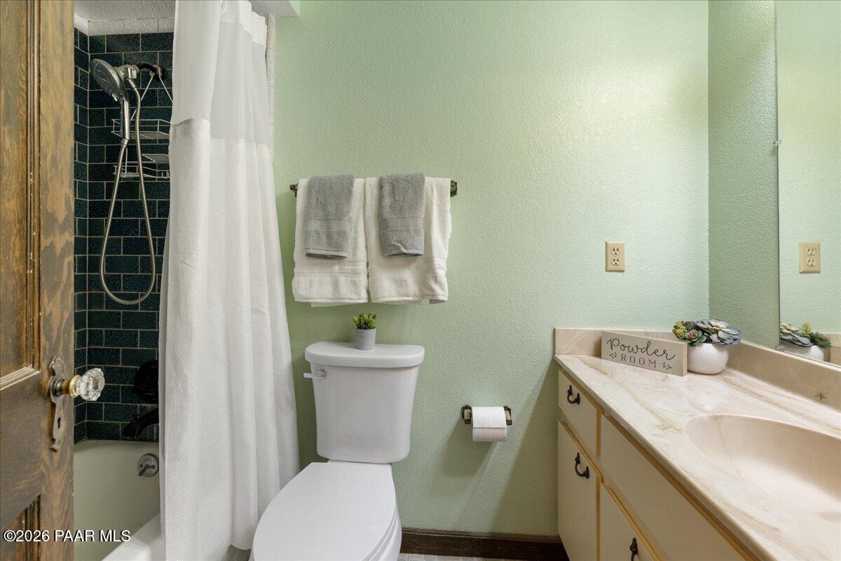 25325 North Naples Street Paulden, AZ 86334 - Photo 19 of 34 Bathroom