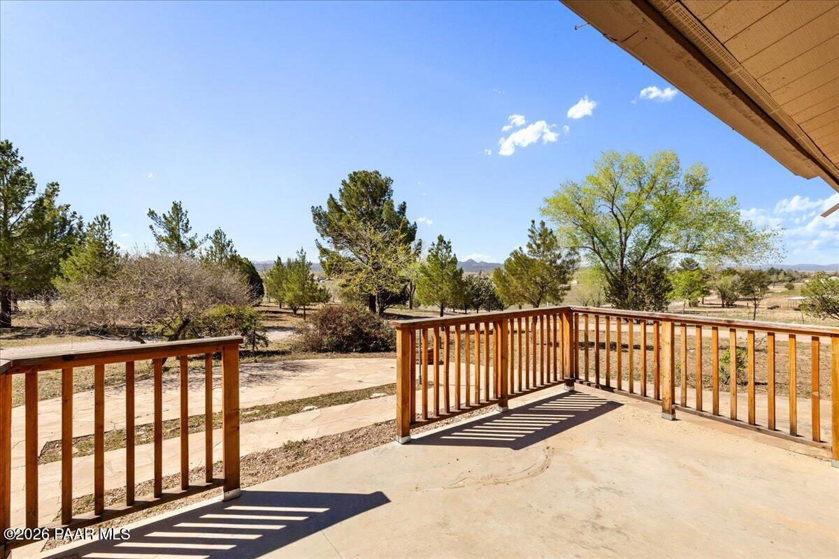 25325 North Naples Street Paulden, AZ 86334 - Photo 20 of 34 Back Patio