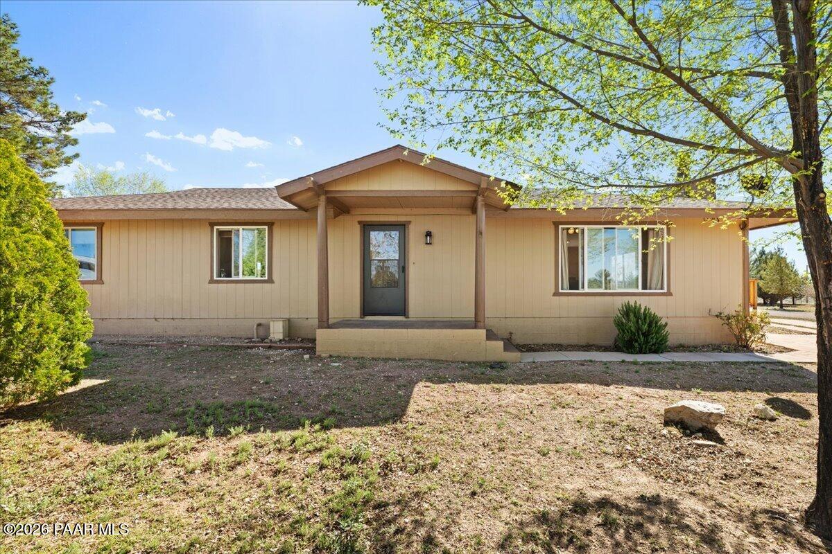 25325 North Naples Street Paulden, AZ 86334 - Photo 2 of 34 Front
