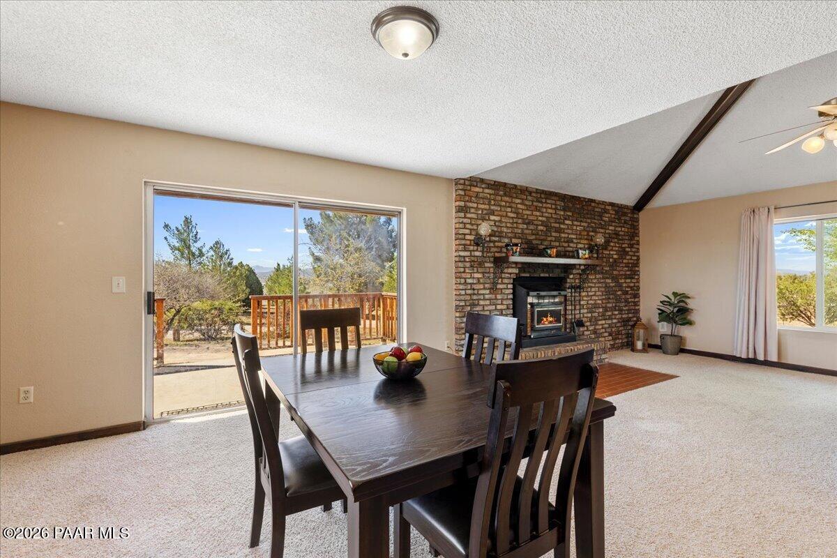 25325 North Naples Street Paulden, AZ 86334 - Photo 9 of 34 Dining Room