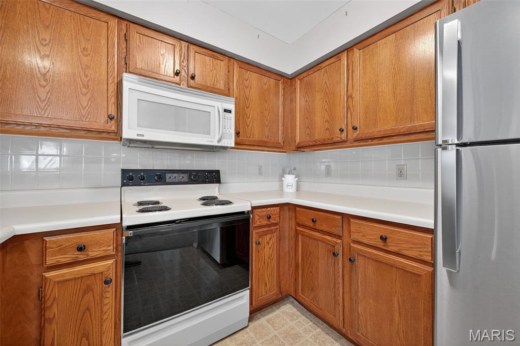 1315 Holgate Drive, Unit B Ballwin, MO 63021 - Photo 13 of 40