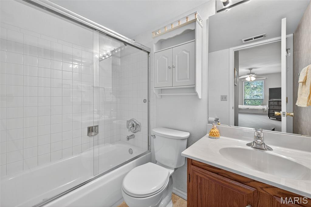 1315 Holgate Drive, Unit B Ballwin, MO 63021 - Photo 18 of 40