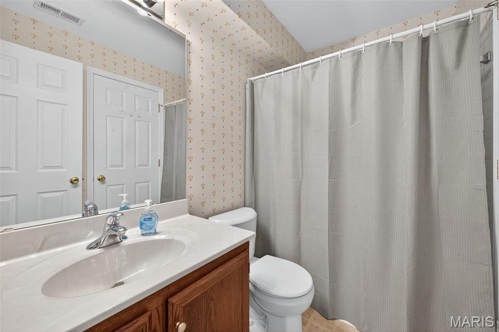 1315 Holgate Drive, Unit B Ballwin, MO 63021 - Photo 23 of 40